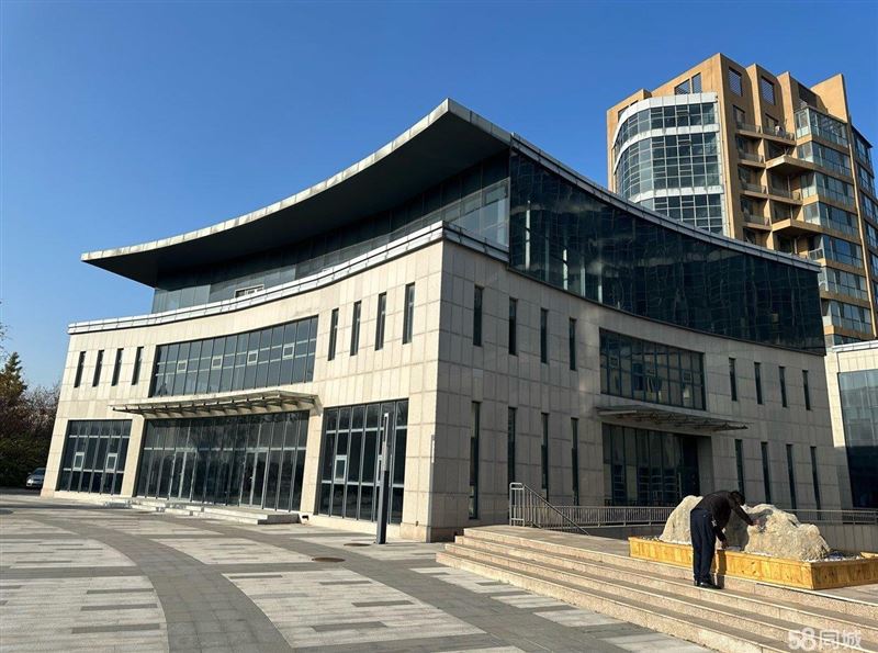 【核心区·仅此一席】2800㎡独栋,业主急售!无中介,直签好谈。业态不限,实力买家请速联,