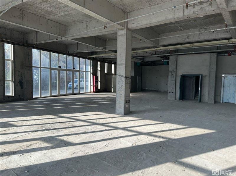 【核心区·仅此一席】2800㎡独栋,业主急售!无中介,直签好谈。业态不限,实力买家请速联,